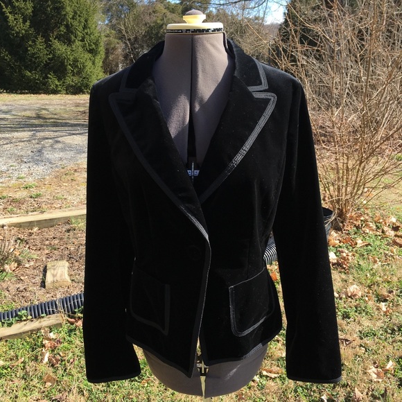 Ann Taylor Jackets & Blazers - Ann Taylor velvet blazer